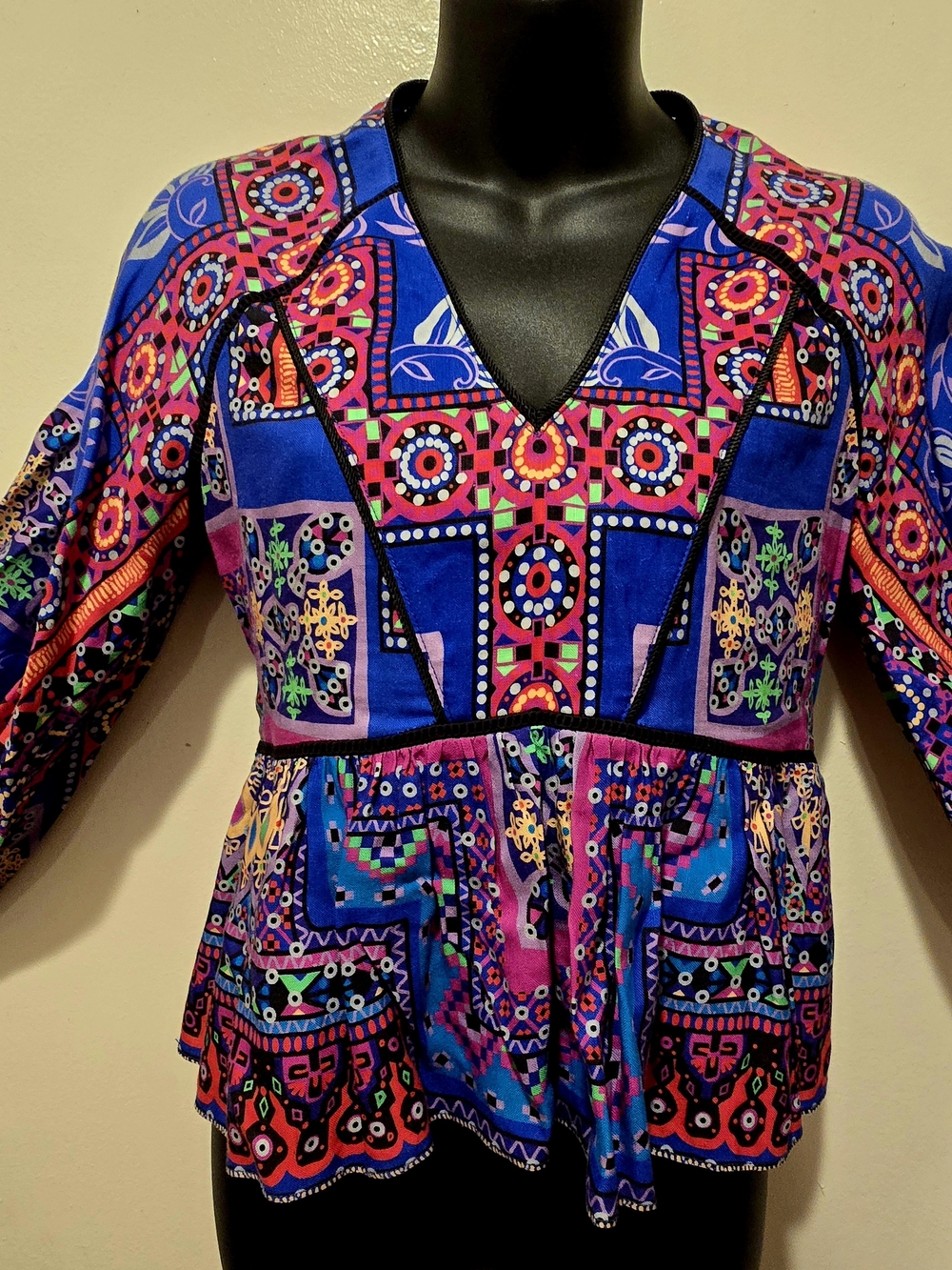 HUNTER BELL Blue Pink Purple Geometric V-Neck Peplum Tunic